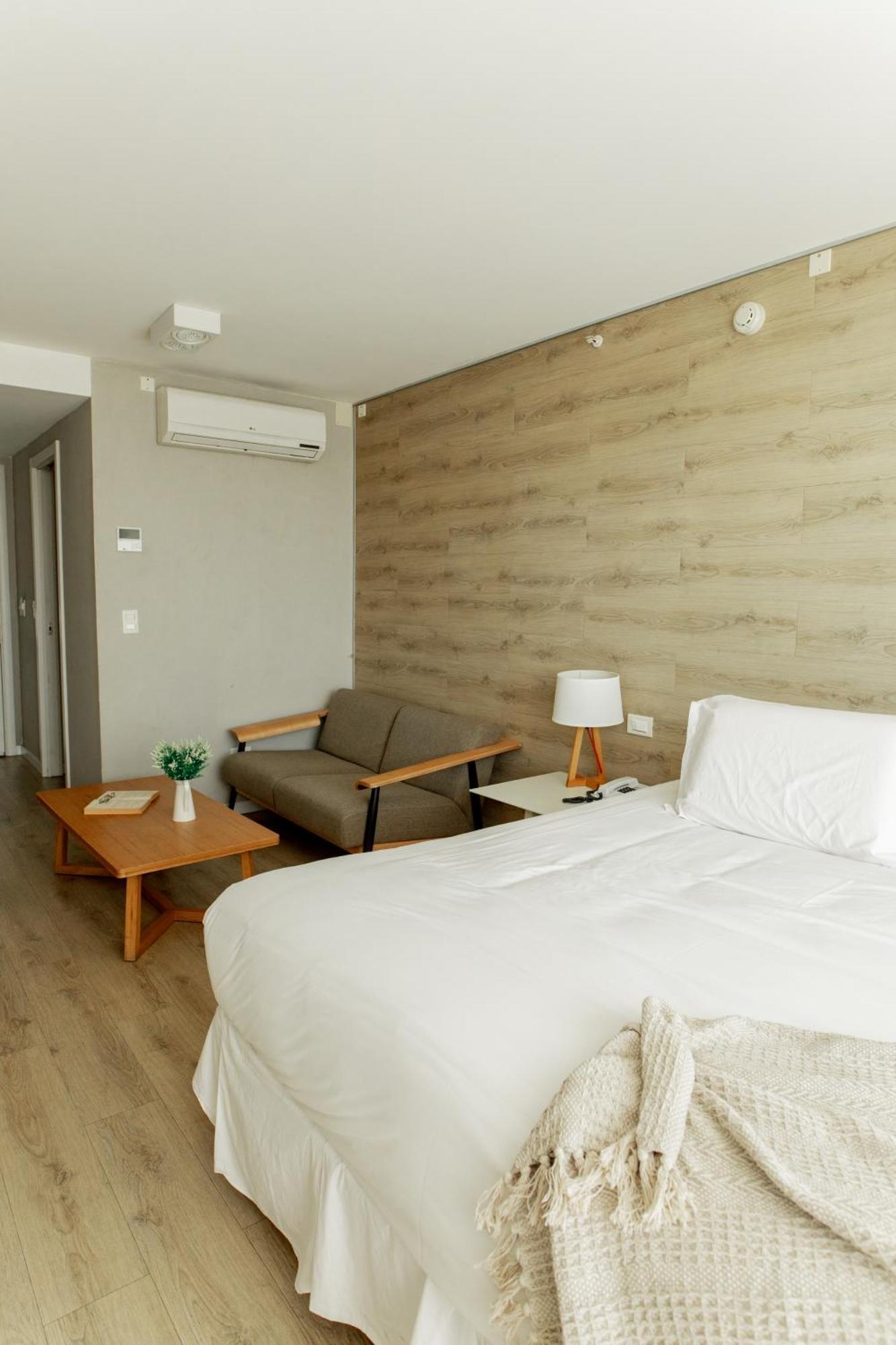 Smart Hotel มอนเตวิเดโอ ภายนอก รูปภาพ